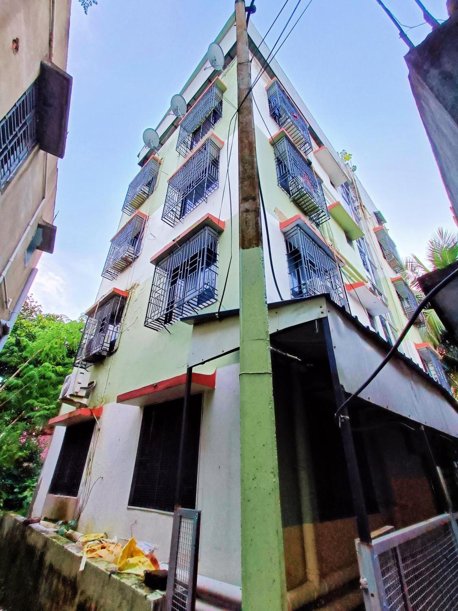 Rest Inn Hotel Newtown Road Near Tata Medical Kalkutta Exterior foto